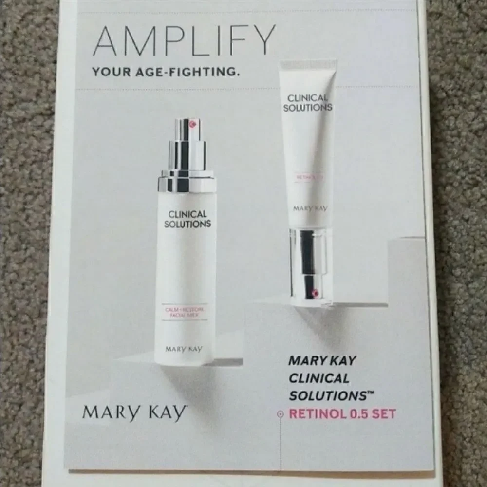 Mary Kay Clinical Solutions Set Retinol .5 and Calm Restore Face Milk New in Box